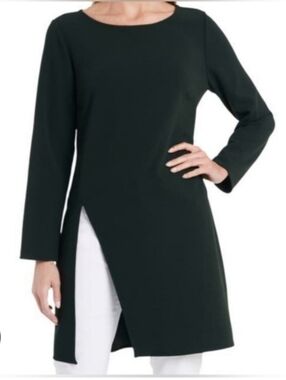 Vince Camuto Dark Green Top with Pink Label